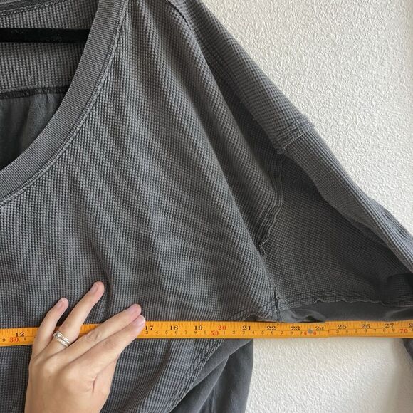 Daily Practice by Anthropologie Grasse Long-Sleeve Top Gray Waffle Medium Yoga - Picture 8 of 8
